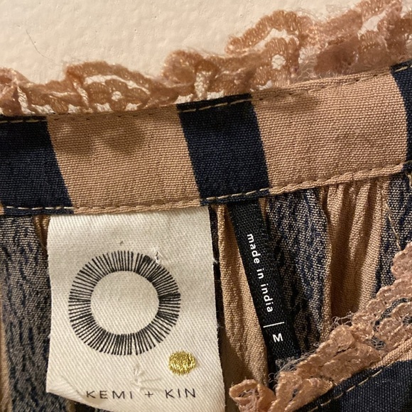 Akemi Kin Anthroplogie women’s top- Striped Floral Embroidered - long sleeve - M - Picture 2 of 8